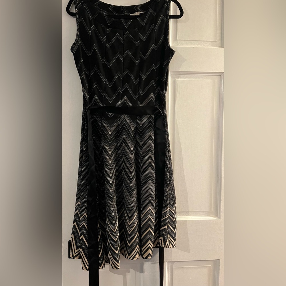Haani petite large black with beige design